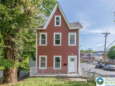 61 N Locust St