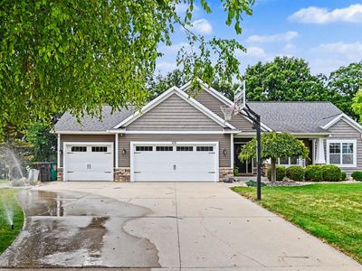 635 Midgrove Dr