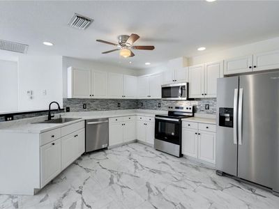 12329 Londonderry Ln