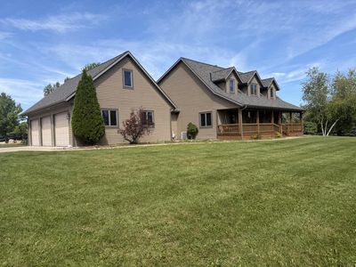 472 River DRIVE