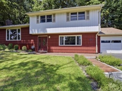 17 Ellsworth Ave