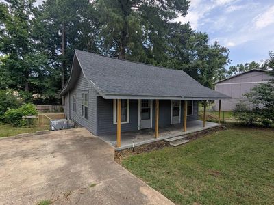 2115 Wright Ave