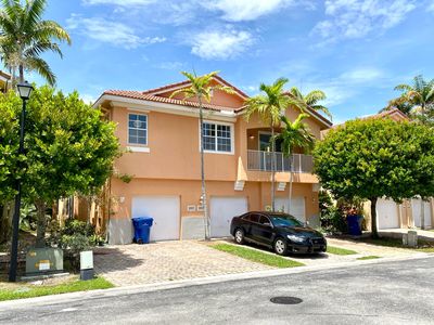 3261 Scarletta Drive