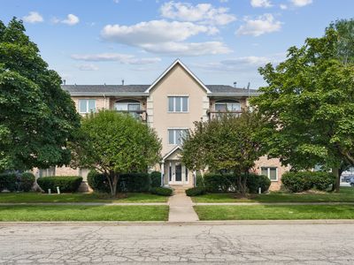 Property at 7900 Nagle Ave APT 2N, Burbank, IL