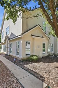 341 Regency Dr