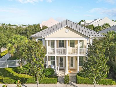 1043 Key Largo Street