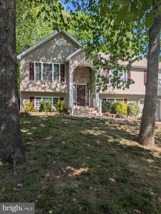 305 Birdie Rd