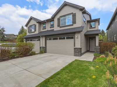20724 Sierra Dr