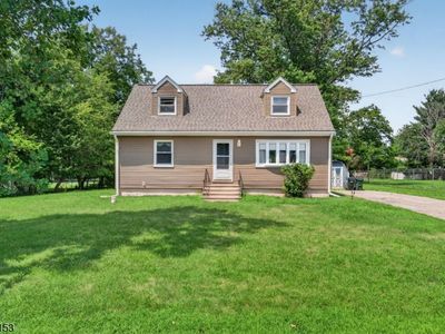 70 Hillview Ave