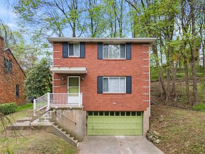 261 Ashford Ave