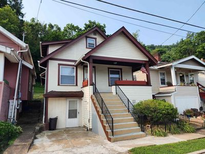 1111 Fort Henry Avenue