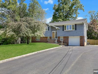 Property at 20 Blue Hill Rd, Norwood, NJ