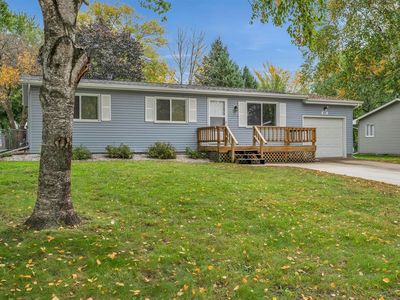 3121 Center Lake Dr