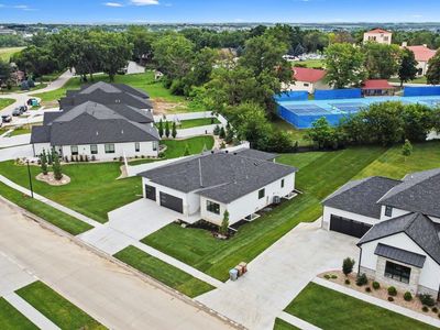 9160 Hillcrest Trl