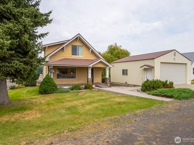 405 SE Regent Avenue