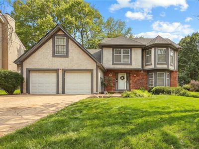 Property at 8408 Acuff Ln, Lenexa, KS