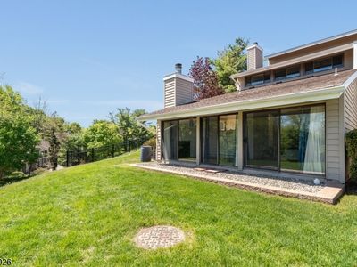Property at 57 Overlook Dr, Clinton, NJ