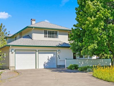 2034 NE Bluebird Ct