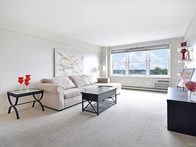377 Westchester Avenue #4F