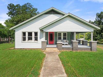Property at 402 N Market St, Grapeland, TX