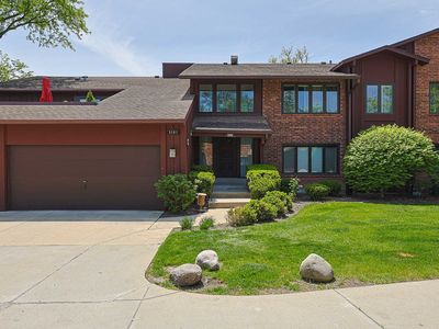 Property at 3101 Toulon Dr APT B2, Northbrook, IL