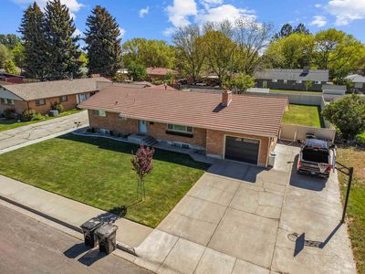 2039 Occidental Ave
