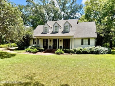 4 Lafayette Cir