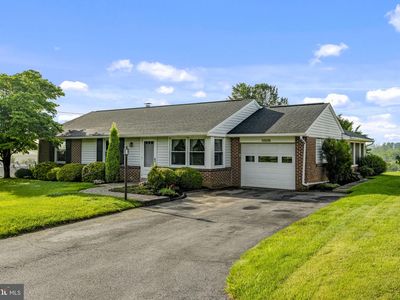 Property at 2136 Hobson Rd, Lancaster, PA