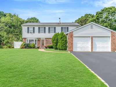 676 Greenbelt Pkwy W