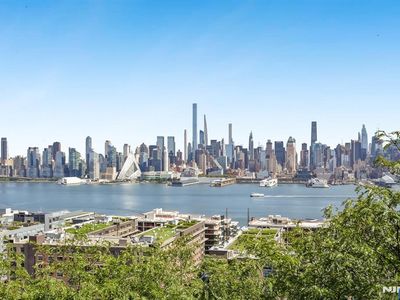 849 Boulevard #4D