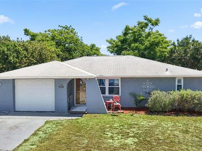 8840 Carmen Ln