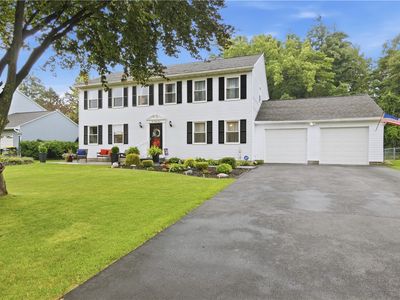 233 Round Pond Ln
