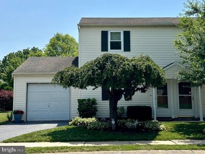 6 Natalie Ln