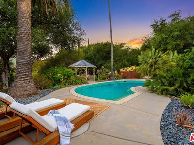 24537 Dry Canyon Cold Creek Rd
