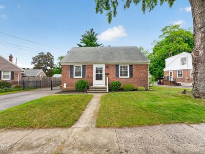 4 Eisenhower Court