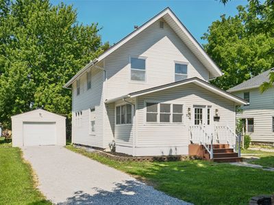 815 Elm Ave
