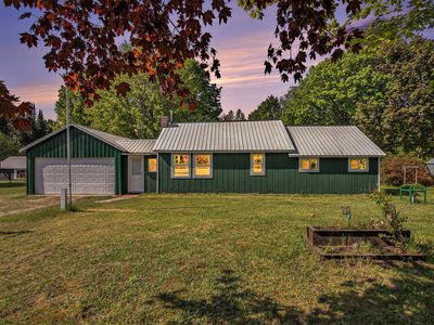 2572 Ingersoll Rd SW