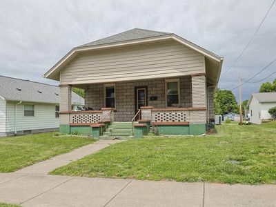 608 Main St