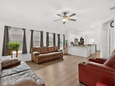 4023 Fairmont Ln