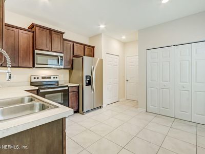 832 OBSERVATORY Parkway