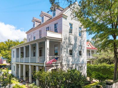 36 Mary St