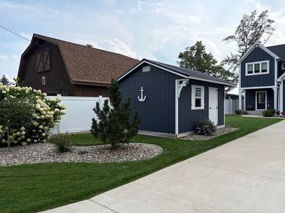 2138 Ames Dr