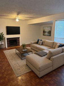 781 Country Place Dr APT 1085
