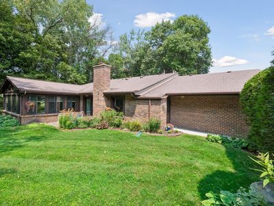 1254 Archer Ln N