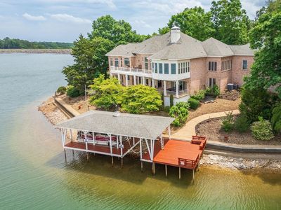 8 Guindola Cir