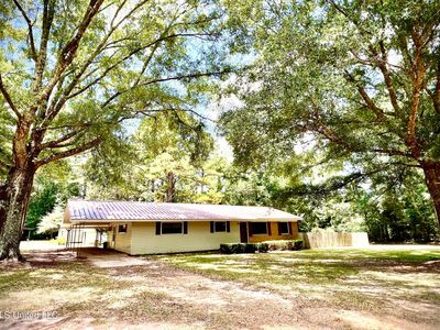 978 Butler Rd SE