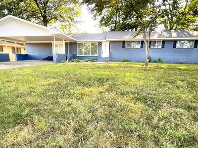 702 Trotter Ln