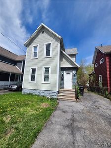 410 Elliott St