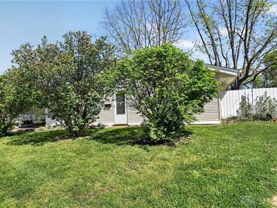 5093 Bayside Dr