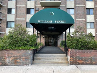 10 Williams St APT 34